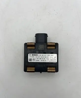 Mercedes-Benz Sprinter W907 W910 Distronic sensor radar A9079009304