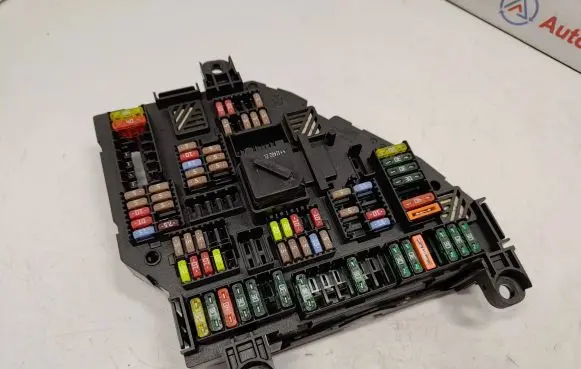 BMW 7 F01 F02 F03 F04 Fuse module 9252812 61149252812