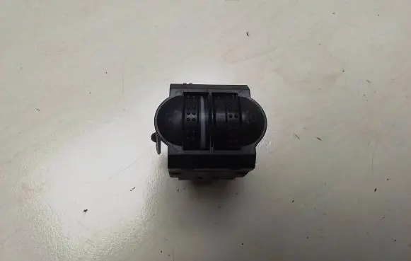 Volkswagen PASSAT B5 Headlight level height control switch 3B0941333A