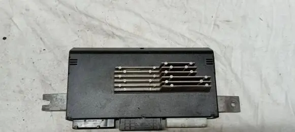 BMW 7 E38 Light module LCM 8370874