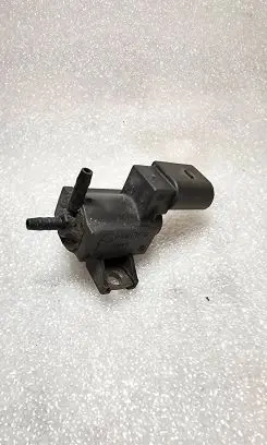 Volkswagen PASSAT B6 Turbo solenoid valve 037906283D 85505840