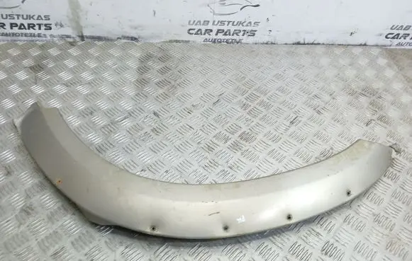 Nissan Terrano Front arch trim 638137F000