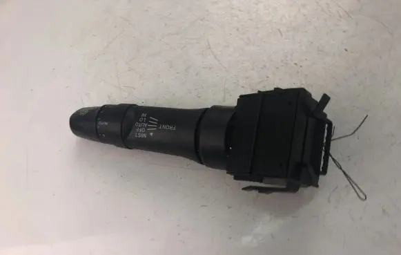 Mitsubishi Lancer Wiper turn signal indicator stalk/switch E532016