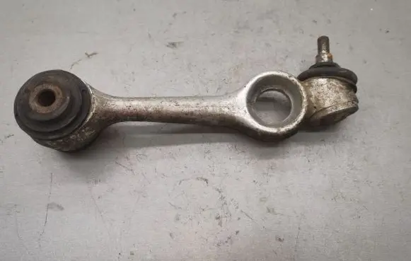 Front lower control arm/wishbone
