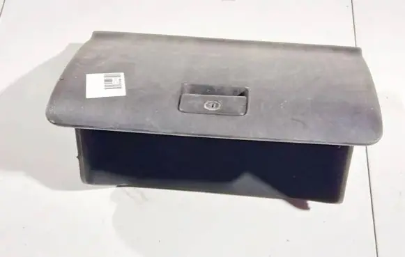 Toyota Corolla Verso AR10 Glove box 555510f010 55551-0f010