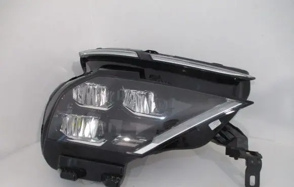 Citroen C4 X Headlight/headlamp 9830656280