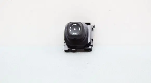 Lexus RX 450H Steering wheel adjustment switch 