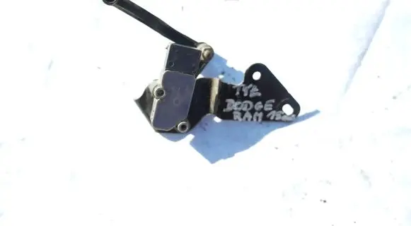 Dodge RAM 1500 DS Rear air suspension level height sensor 68270712AA 059874500