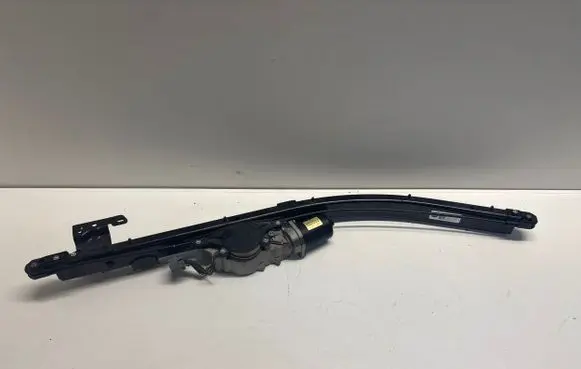 Chrysler Pacifica Sliding door motor 68186017AEA 62024F 1609912