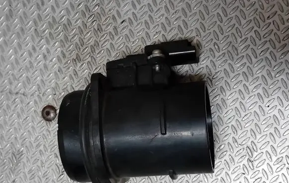 Renault Megane III Mass air flow meter 8200682558 5WK97021 H8200702517
