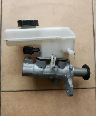 Volkswagen Tiguan Allspace Master brake cylinder 5QM611301B