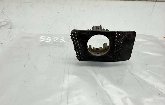 Tesla Model X Front parking sensor holder (PDC) 109746800A