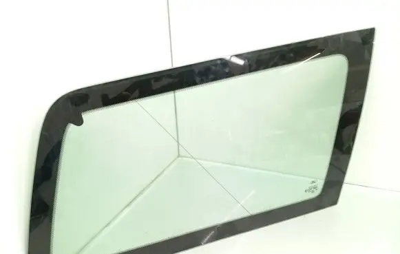 Ford Mondeo Mk III Rear side window AS2