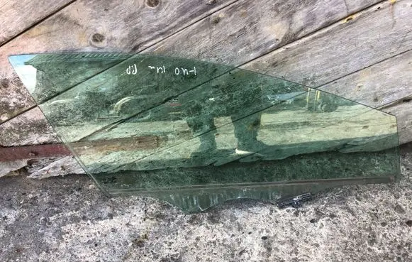 Hyundai i40 Front door window glass four-door