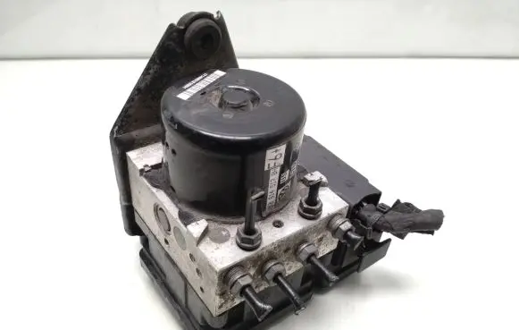 Volkswagen Golf VI ABS Pump 1K0907379AJ 1k0614517bh
