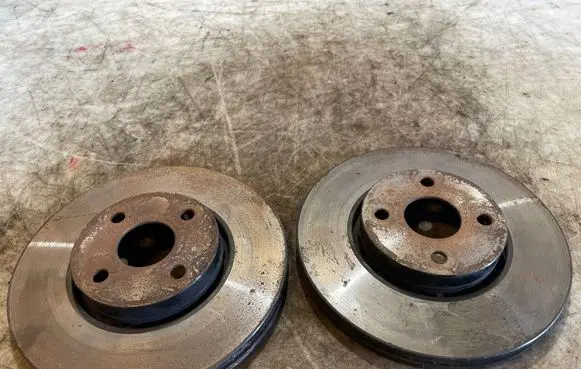 Toyota Corolla Verso E121 Front brake disc