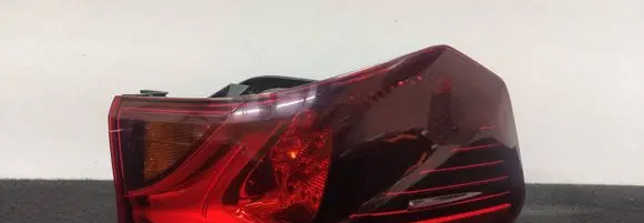 Toyota Avensis T270 Tail light bulb cover holder 8156005310