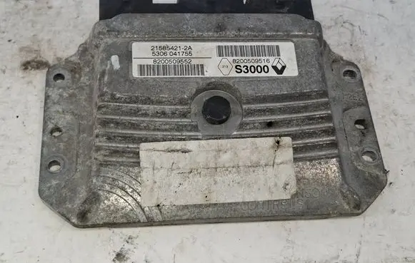 Renault Megane III Engine control unit/module 8200509516 8200509552 215854212A