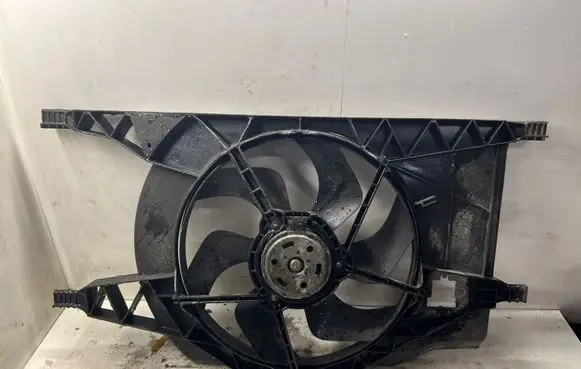 Renault Espace III Electric radiator cooling fan 1831068000