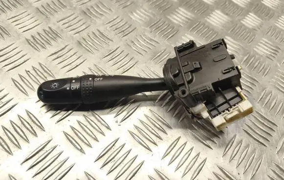 Toyota Yaris Indicator stalk 1736482