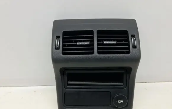 Jaguar XE Rear air vent grill BJ32014A22AD