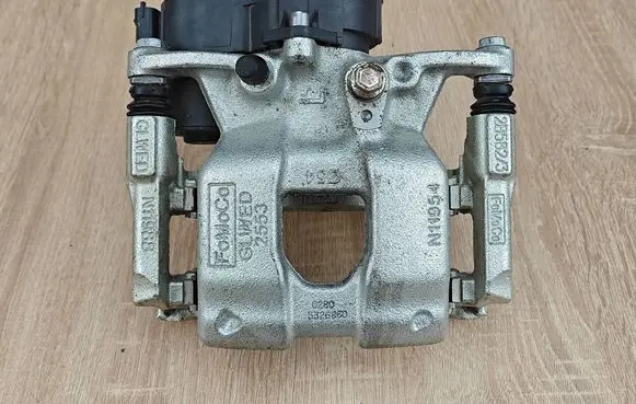 Volkswagen Amarok II Rear brake caliper ZACLTN61