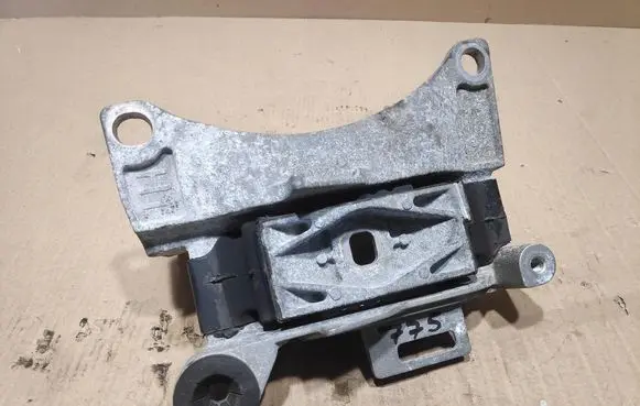 Renault Megane III Other engine bay part 8200013905