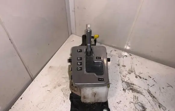 Volvo S80 Gear shifter/selector 30759121