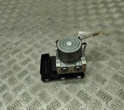 Volvo XC90 ABS Pump 31680101 31680098