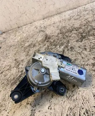 Nissan Juke I F15 Rear window wiper motor 287101ka0a