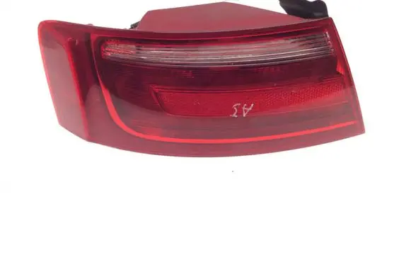 Audi A5 8T 8F Rear/tail lights 8T0945095