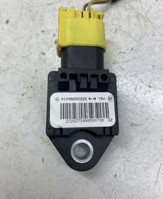 Mercedes-Benz A W169 Airbag deployment crash/impact sensor A1698202226