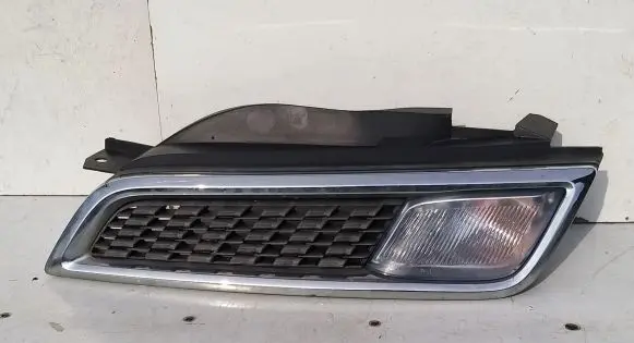 Nissan Micra Front bumper upper radiator grill 62332BG00A