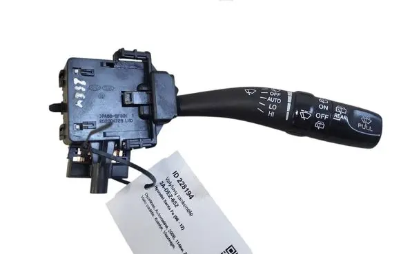 Hyundai Santa Fe Wiper control stalk 202004726
