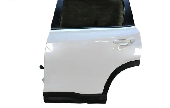 Subaru Forester SK Rear door