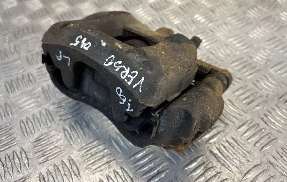 Toyota Verso Front brake caliper
