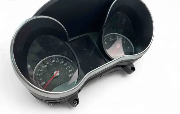 Mercedes-Benz C W205 Speedometer (instrument cluster) A2059006733