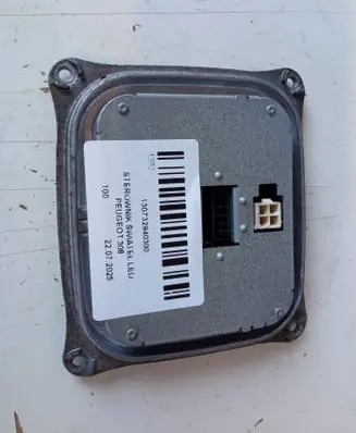 Peugeot 308 Xenon control unit/module 130732940300 10EEG122221A
