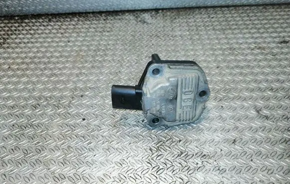 Oil level dip stick
