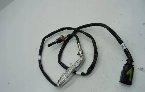 Audi A4 S4 B9 Exhaust gas temperature sensor 04L906088DR