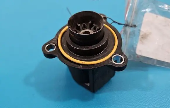 Mercedes-Benz CLA C118 X118 Turbo solenoid valve 70481800 IMPRK1535992