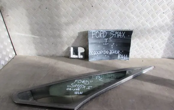 Ford S-MAX Front triangle window/glass 