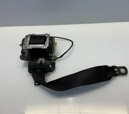 Mercedes-Benz E W211 Rear seatbelt 2118600986 040414 A2118600986