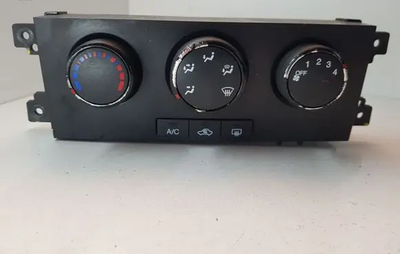 Chevrolet Captiva Climate control unit 96820193