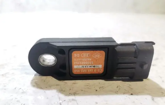 Nissan X-Trail T30 Air pressure sensor 0281002958