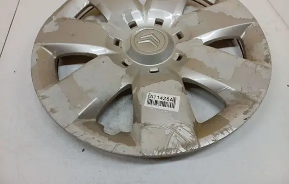 Citroen Berlingo R15 wheel hub/cap/trim 9681762280