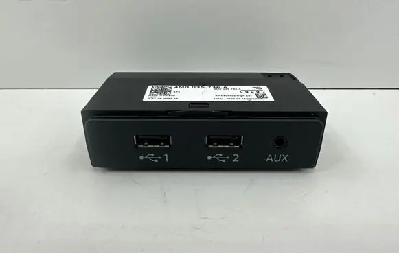 Audi Q7 4M USB socket connector 4M0035736A 00726003318