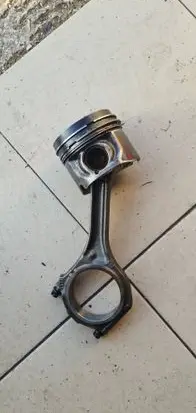 Piston with connecting rod