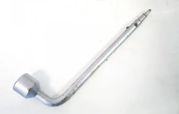 Nissan Micra Wheel nut wrench 