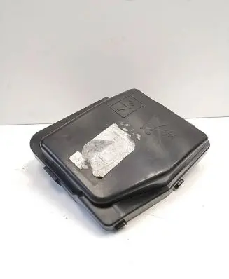 Renault Clio IV Fuse box cover 243826085R